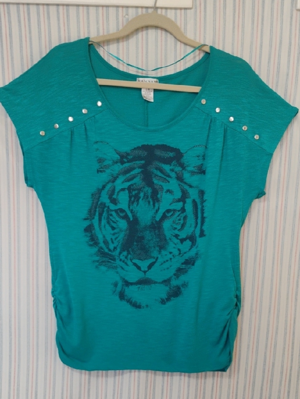 Hannah Teal Heather Short Sleeve Top With Tiger Graphics  Silver Studded Accents